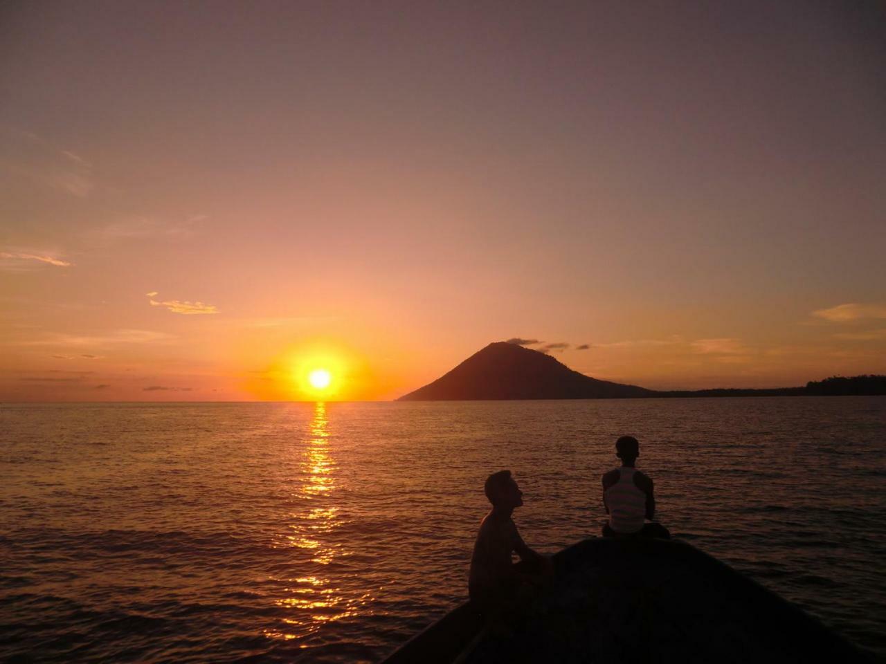 Bunaken Sea Garden Resort Экстерьер фото
