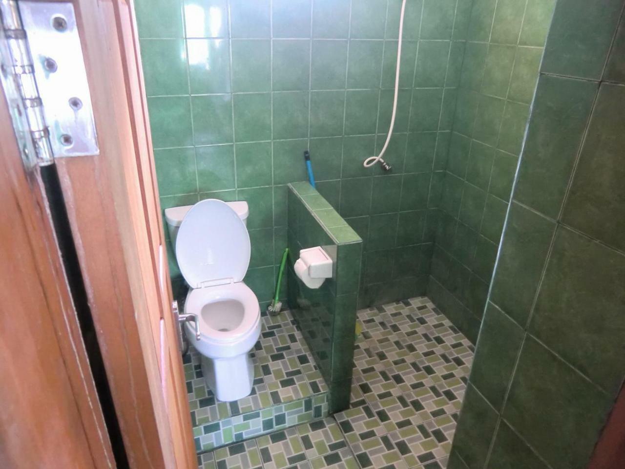 Bunaken Sea Garden Resort Экстерьер фото